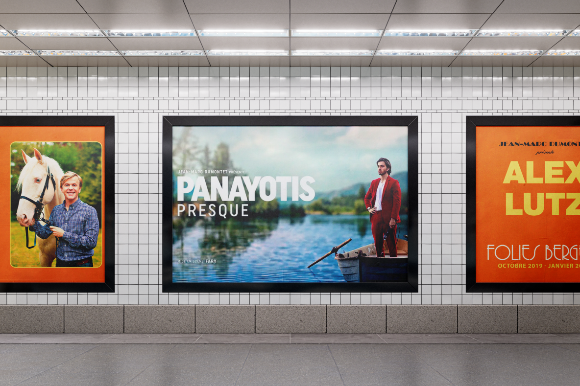 Panneaux 4x3 métro avec affiches des artistes Panayotis Pascot et Alex Lutz